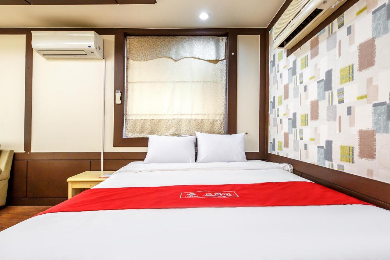 戏剧汽车旅馆 保宁市 外观 照片